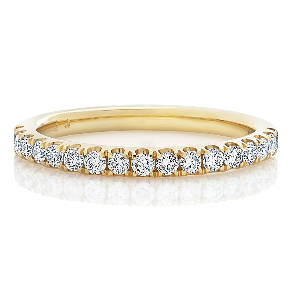18k Yellow Gold Diamond Comfort Fit 1/2 Around Wedding Band 1.00cts. t.w.